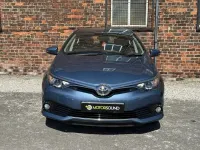 Used Toyota Auris 116 HP (85 kW) 2015 Blue Hatchback