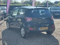 Usado Hyundai i10 SE 67 HP (49 kW) 2014 Preto Citadino