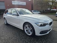 Begagnad BMW 320 Sport Line 2015 Vit Kombi