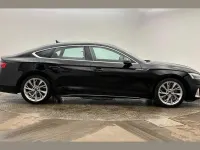 Begagnad Audi A5 Sport 150 HK (110 kW) 2024 Svart Halvkombi