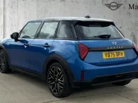 Used Mini Cooper Exclusive 114 kW (156 HP) 2026 Icy sunshine blue Hatchback