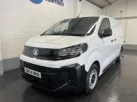 Used Vauxhall Vivaro S 120 HP (88 kW) 2024 White MPV