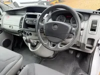 Used Vauxhall Vivaro 115 HP (84 kW) 2013 White MPV