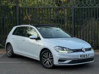 Used VW Golf VII SE 130 HP (95 kW) 2018 Silver Hatchback