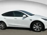 Używany Tesla Model Y Long Range AWD 286 kW (389 KM) 2025 SUV