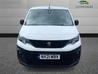 Used Peugeot Partner 131 HP (96 kW) 2021 White MPV