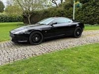 Begagnad Aston Martin DB9 456 HK (335 kW) 2007 Svart Sportkupé