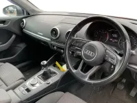 Usado Audi A3 Sport 115 HP (84 kW) 2017 Cinzento Citadino