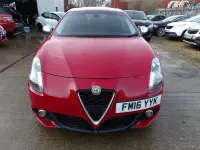 Begagnad Alfa Romeo Giulietta 120 HK (88 kW) 2016 Röd Halvkombi