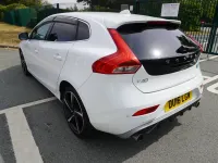 Used Volvo V40 R-Design 245 HP (180 kW) 2016 White Hatchback