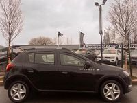 Used Dacia Sandero Lauréate 90 HP (66 kW) 2015 Black Hatchback