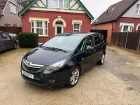 Used Vauxhall Zafira SRi 2015 Green MPV