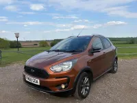 Usado Ford Ka Plus Active 85 HP (62 kW) 2019 Castanho Citadino
