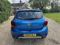 Begagnad Dacia Sandero Essentiel 90 HK (66 kW) 2018 Blå Halvkombi