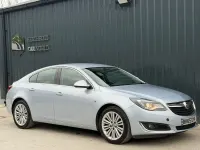 Second-hand Vauxhall Insignia S 2015 Argintiu Hatchback