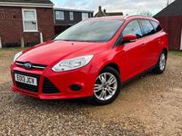 Used Ford Focus 115 HP (84 kW) 2013 Red Estate