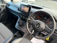 Used Renault Kangoo 95 HP (69 kW) 2024 White MPV