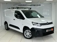 Second-hand Citroën Berlingo 100 CP (73 kW) 2022 Alb Monovolum