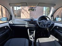 Begagnad VW up! S 59 HK (43 kW) 2019 Vit Halvkombi
