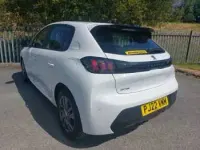 Used Peugeot 208 Active Premium 100 HP (73 kW) 2022 White Hatchback