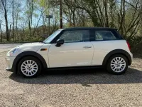 Usado Mini Cooper Hatch 136 CV (100 kW) 2017 Blanco Utilitario