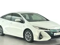 Used Toyota Prius 122 HP (89 kW) 2017 White Hatchback