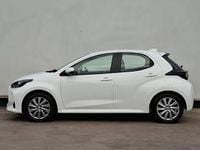 Used Toyota Yaris Hybrid 116 HP (85 kW) 2023 White Hatchback