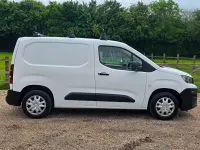 Used Peugeot Partner 2019 White MPV