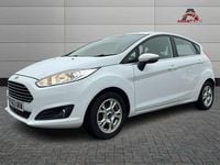 Used Ford Fiesta Zetec 95 HP (69 kW) 2014 White Hatchback