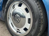 Usado VW Beetle Cabriolet Design 105 HP (77 kW) 2016 Cabrios