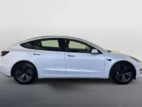 Used Tesla Model 3 Standard Range Plus 180 kW (245 HP) 2021 White Sedan