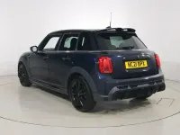 Used Mini Cooper Hatch 135 HP (99 kW) 2021 Black Hatchback