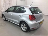 Begagnad VW Polo SE 2014 Silver Halvkombi