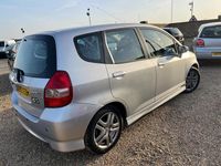 Used Honda Jazz Sport 83 HP (61 kW) 2005 Silver Hatchback