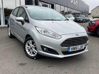 Usado Ford Fiesta Zetec 101 HP (74 kW) 2017 Citadino