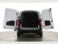 New Vauxhall Combo 100 HP (73 kW) 2025 White MPV