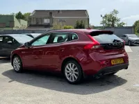 Usado Volvo V40 SE Lux 2015 Rojo Utilitario