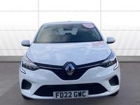 Used Renault Clio V Iconic 90 HP (66 kW) 2022 White Hatchback
