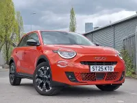 Used Fiat 600 La Prima 136 HP (100 kW) 2025 Orange SUV