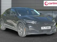 Begagnad Ford Mustang Standard Range 269 HK (197 kW) 2022 Svart Halvkombi