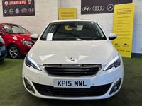 Used Peugeot 308 Allure 120 HP (88 kW) 2015 White Hatchback