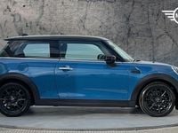 Used Mini Cooper Classic 134 HP (98 kW) 2022 Blue Hatchback