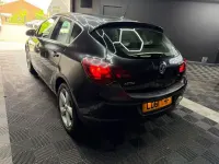 Used Vauxhall Astra SRi 115 HP (84 kW) 2011 Black Hatchback
