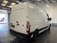 Used Nissan Interstar Acenta 135 HP (99 kW) 2023 White Van