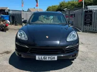 Used Porsche Cayenne 245 HP (180 kW) 2012 Black SUV