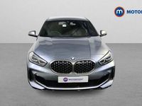Begagnad BMW M135 306 HK (225 kW) 2024 Grå Halvkombi