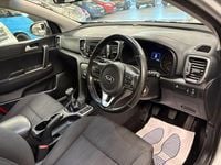 Używany Kia Sportage 130 KM (95 kW) 2018 Srebrny SUV