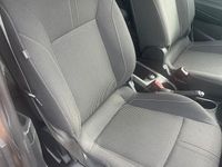Usado Ford B-MAX Zetec 105 HP (77 kW) 2016 Monovolume
