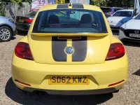 Used VW Beetle Design 150 HP (110 kW) 2012 Yellow Hatchback