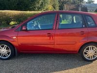 Used Ford Fiesta Ghia 80 HP (58 kW) 2006 Red Hatchback